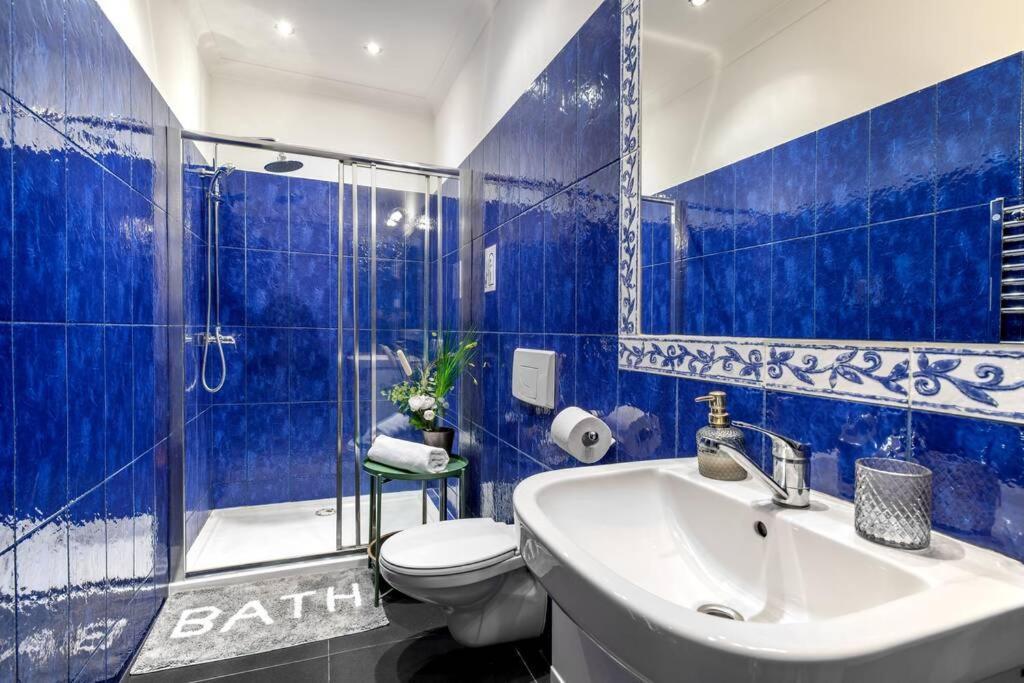 Apartment Blue Peace-apartment With Free Parking In Center For 1-6 People Krakow