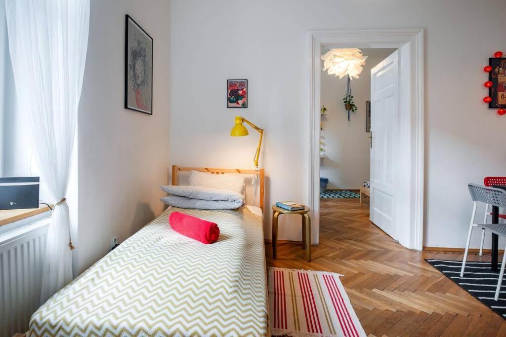 Blue Peace-apartment With Free Parking In Center For 1-6 People * Krakow