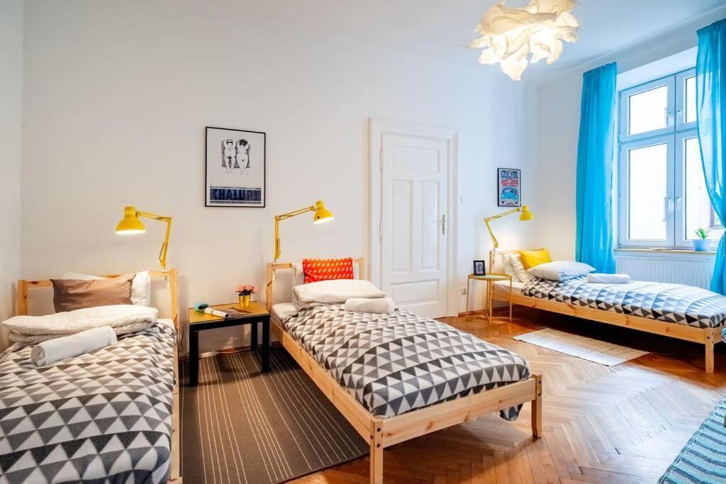 Apartment Blue Peace-apartment With Free Parking In Center For 1-6 People Krakow