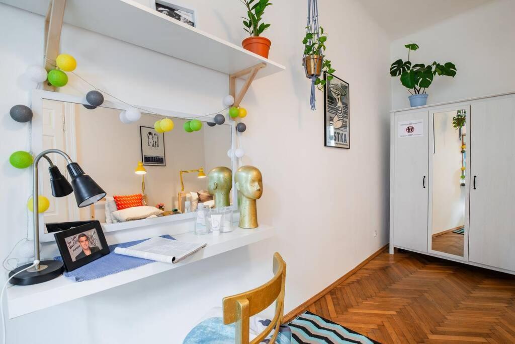 Blue Peace-apartment With Free Parking In Center For 1-6 People Apartment Krakow